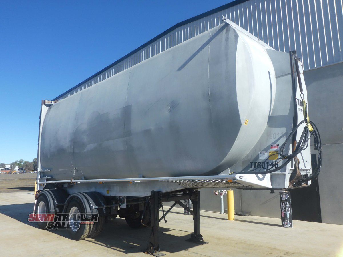 2002 Lusty Bogie Enclosed Tipper Tipper For Sale At 34 990 In Victoria