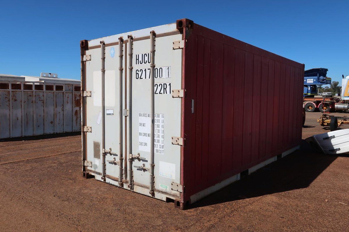 20ft Insulated Shipping Container