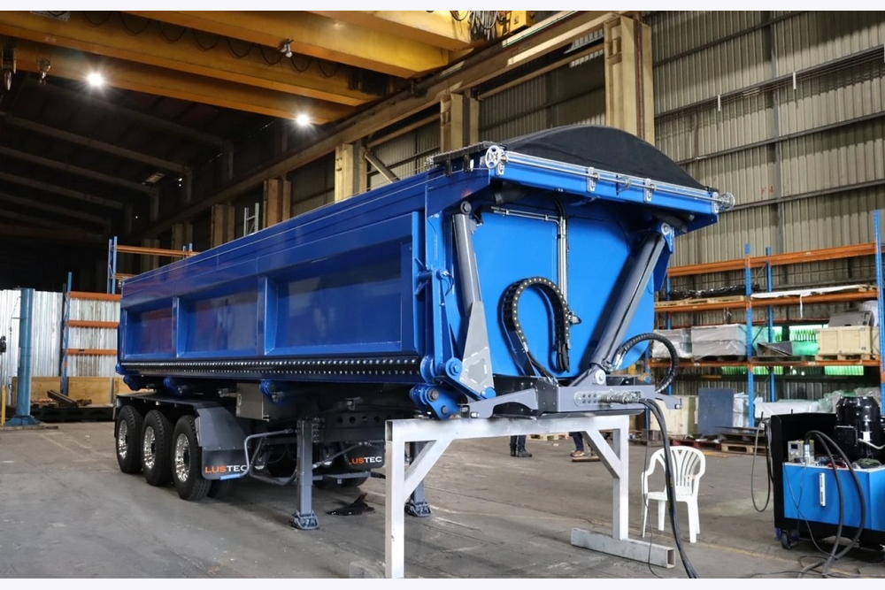 LUSTEC introduces cutting-edge side tippers image